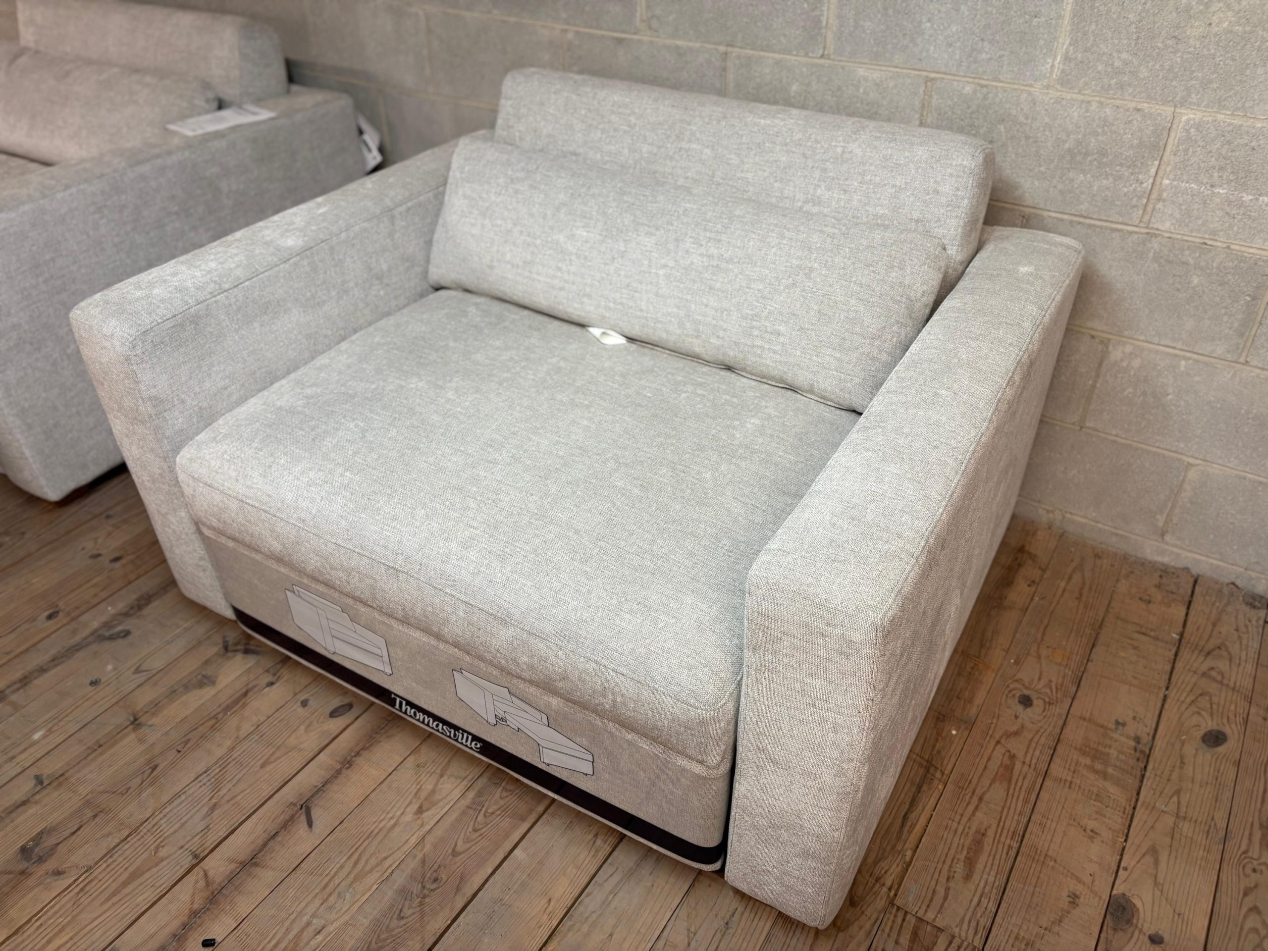Thomasville Dillard Fabric Twin Size Convertible Sleeper Chair - Image 5
