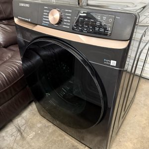 LG - 5cu. ft. Extra-Large Capacity Smart Front Load Washer in Brushed Black with Super Speed Wash and Steam