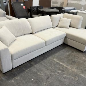 Thomasville Camlin Convertible Sleeper Sectional with Chaise