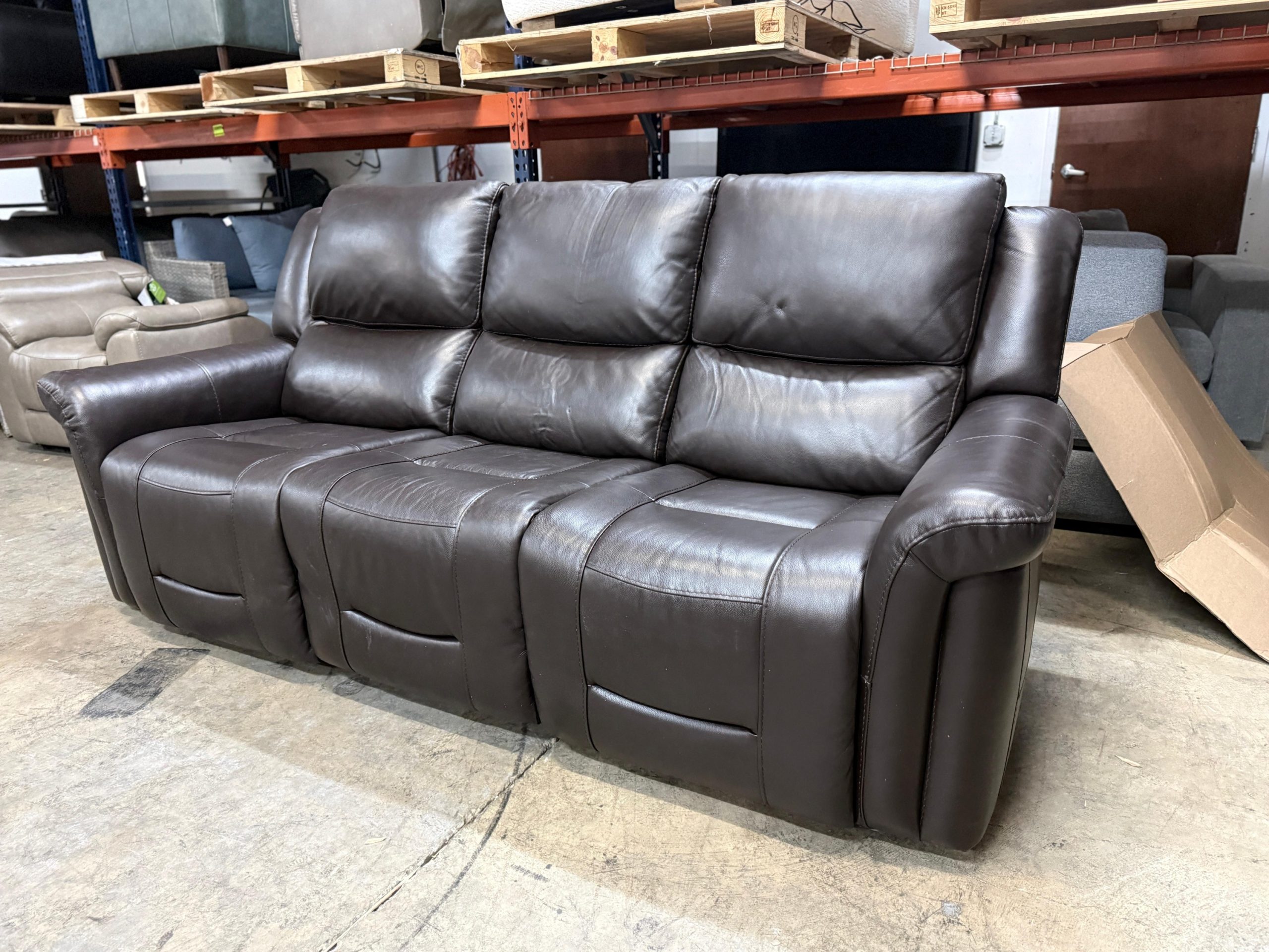 Alba Leather Power Reclining Sofa with Power Headrests - Image 6
