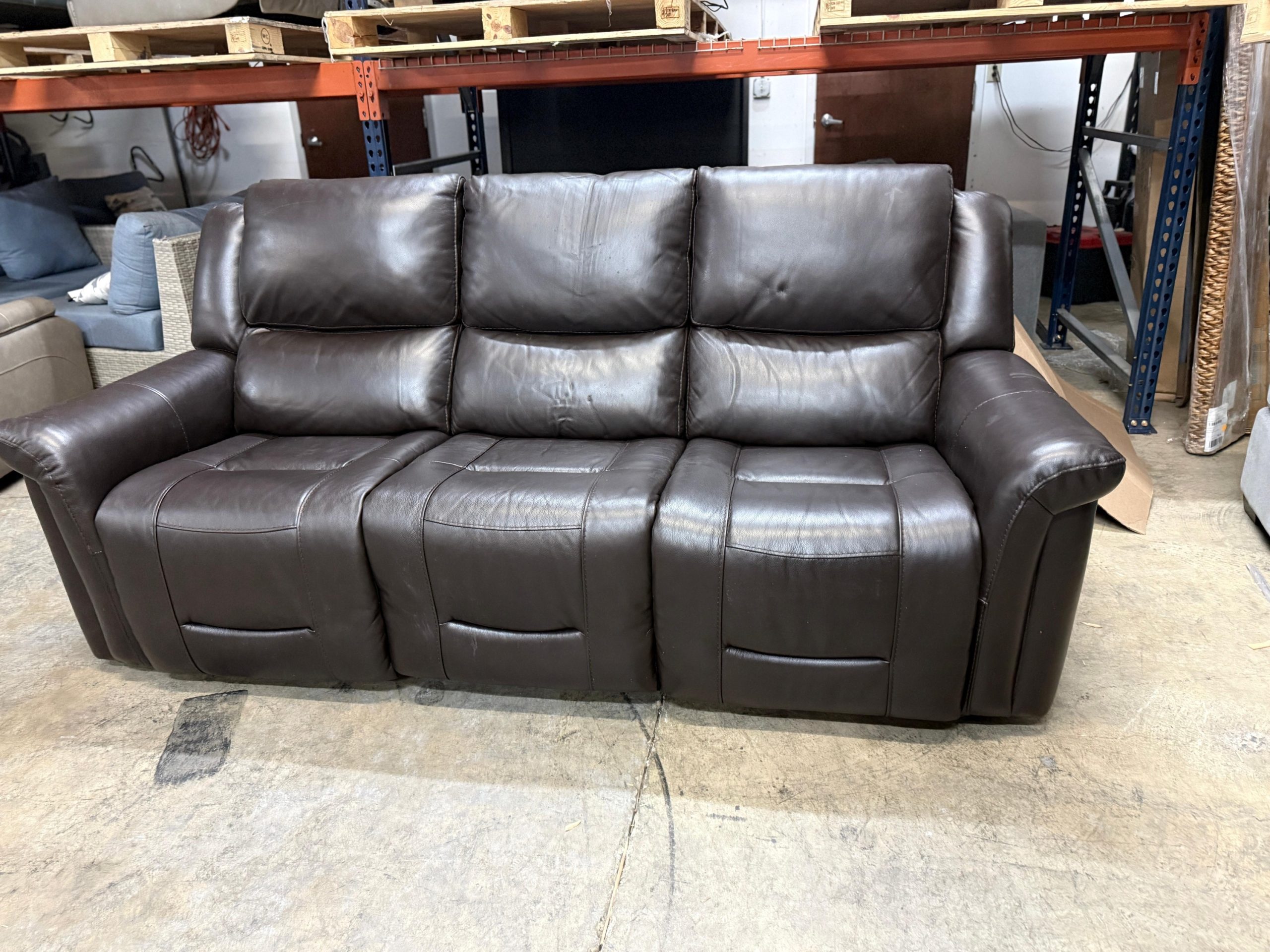 Alba Leather Power Reclining Sofa with Power Headrests - Image 7