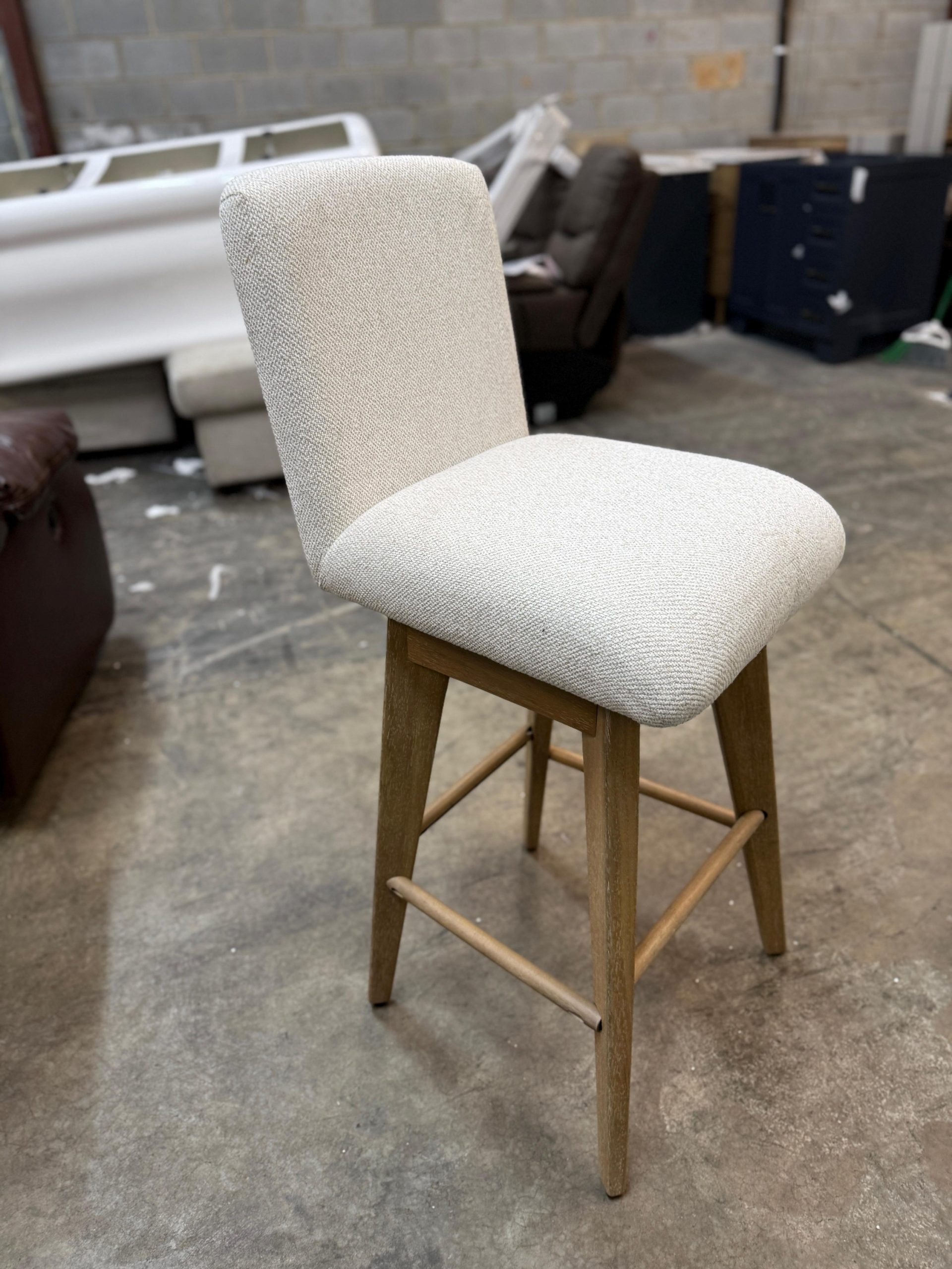 Jesuan Upholstered Counter Stool - Image 3