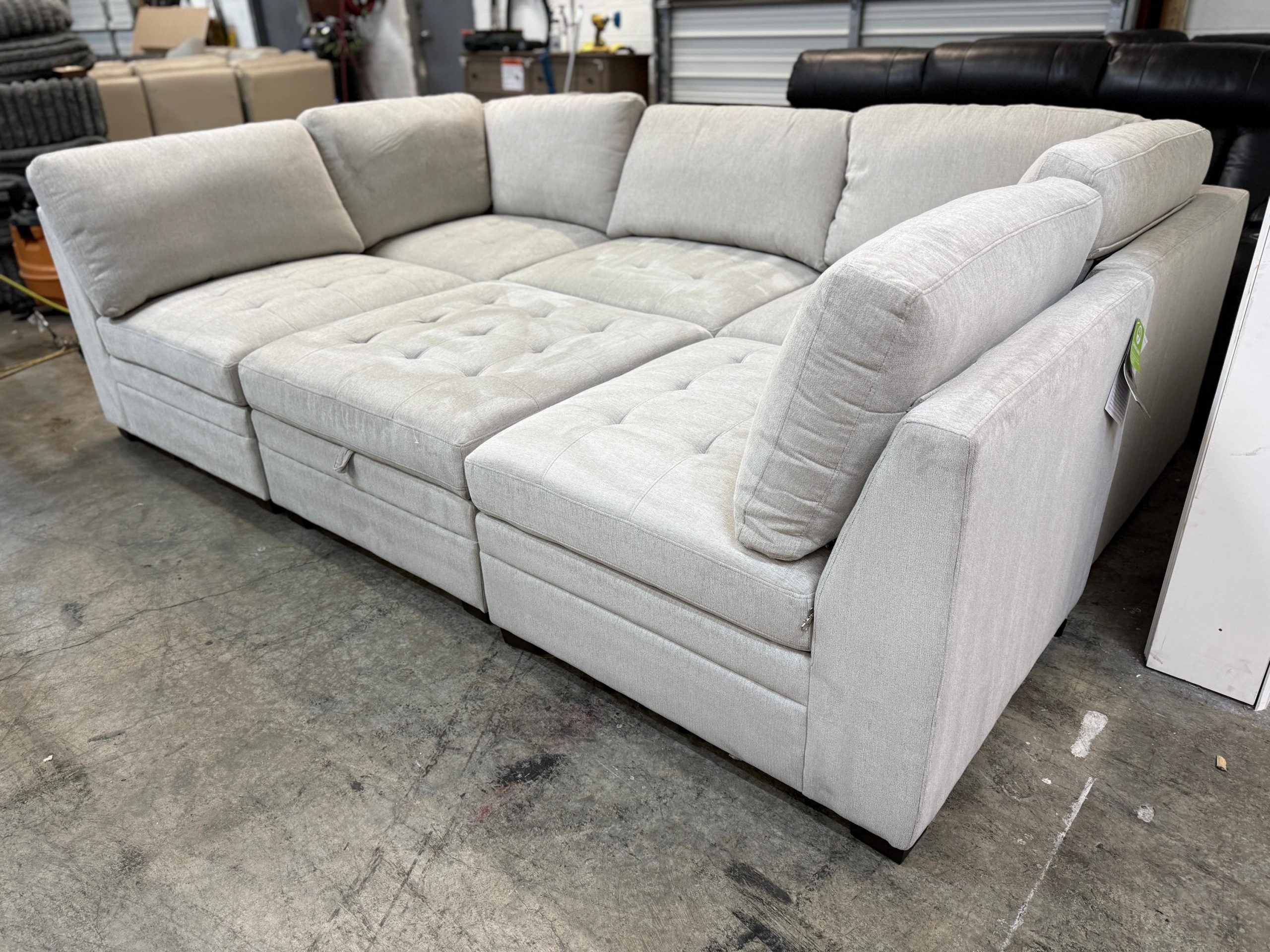 Thomasville Tisdale Modular Sectional 6-piece Boucle with Storage Ottoman - Image 2