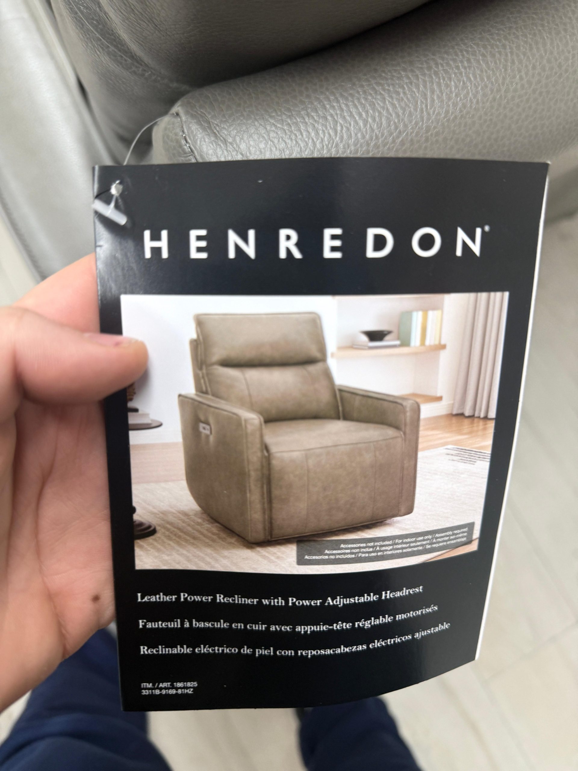 Henredon Keira Leather Zero Gravity Recliner - Image 4