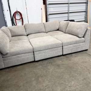 Thomasville Fallon Modular Sectional 6-piece Gray with Ottoman