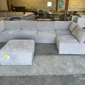 Thomasville Fallon Modular Sectional 6-piece Gray with Ottoman