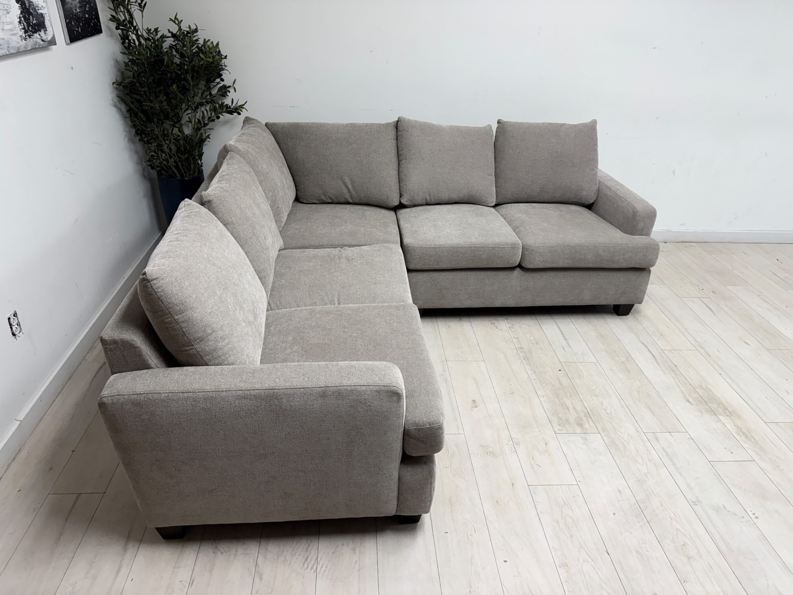 Sonia Fabric Sectional - Image 5