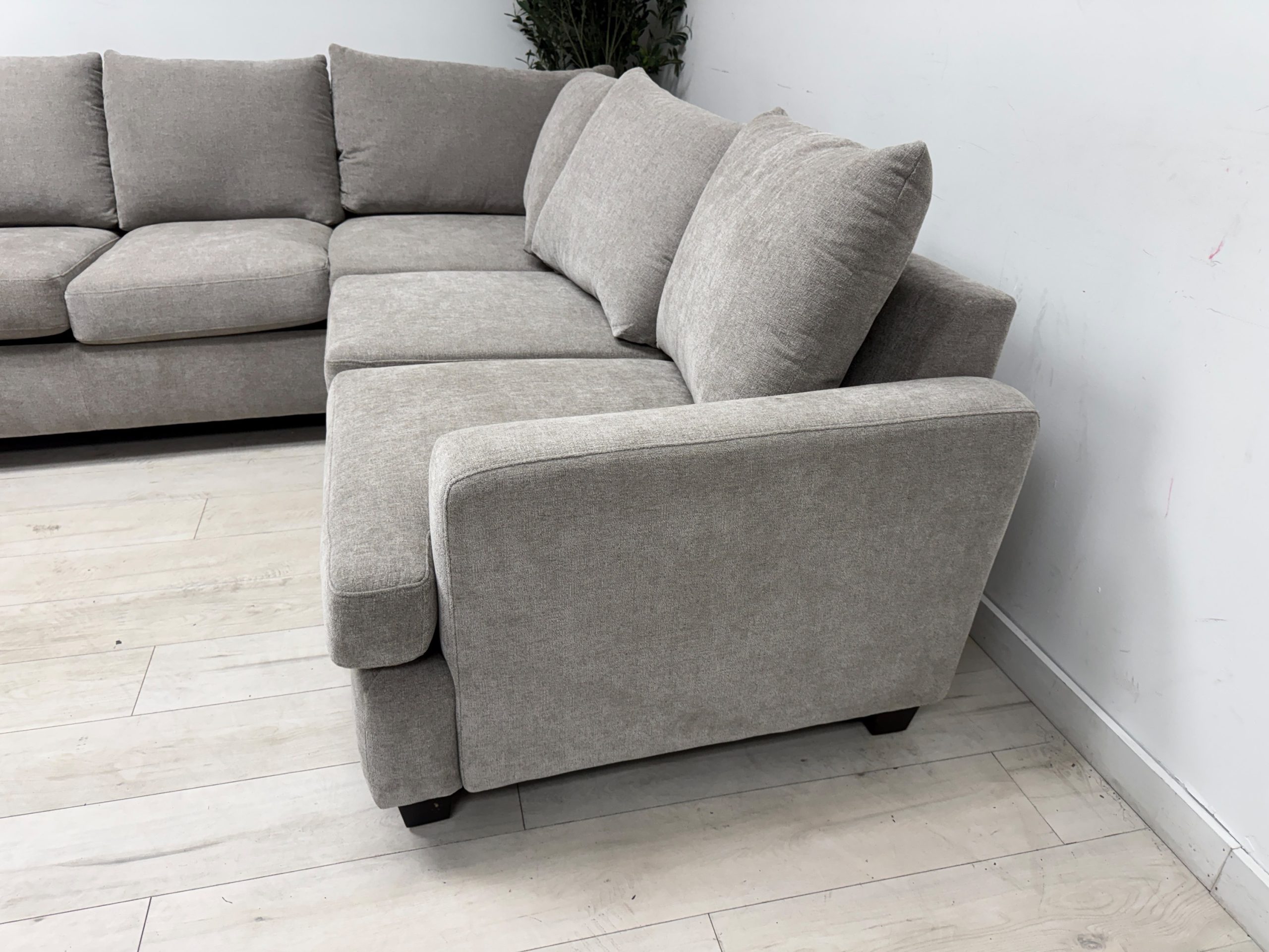 Sonia Fabric Sectional - Image 6
