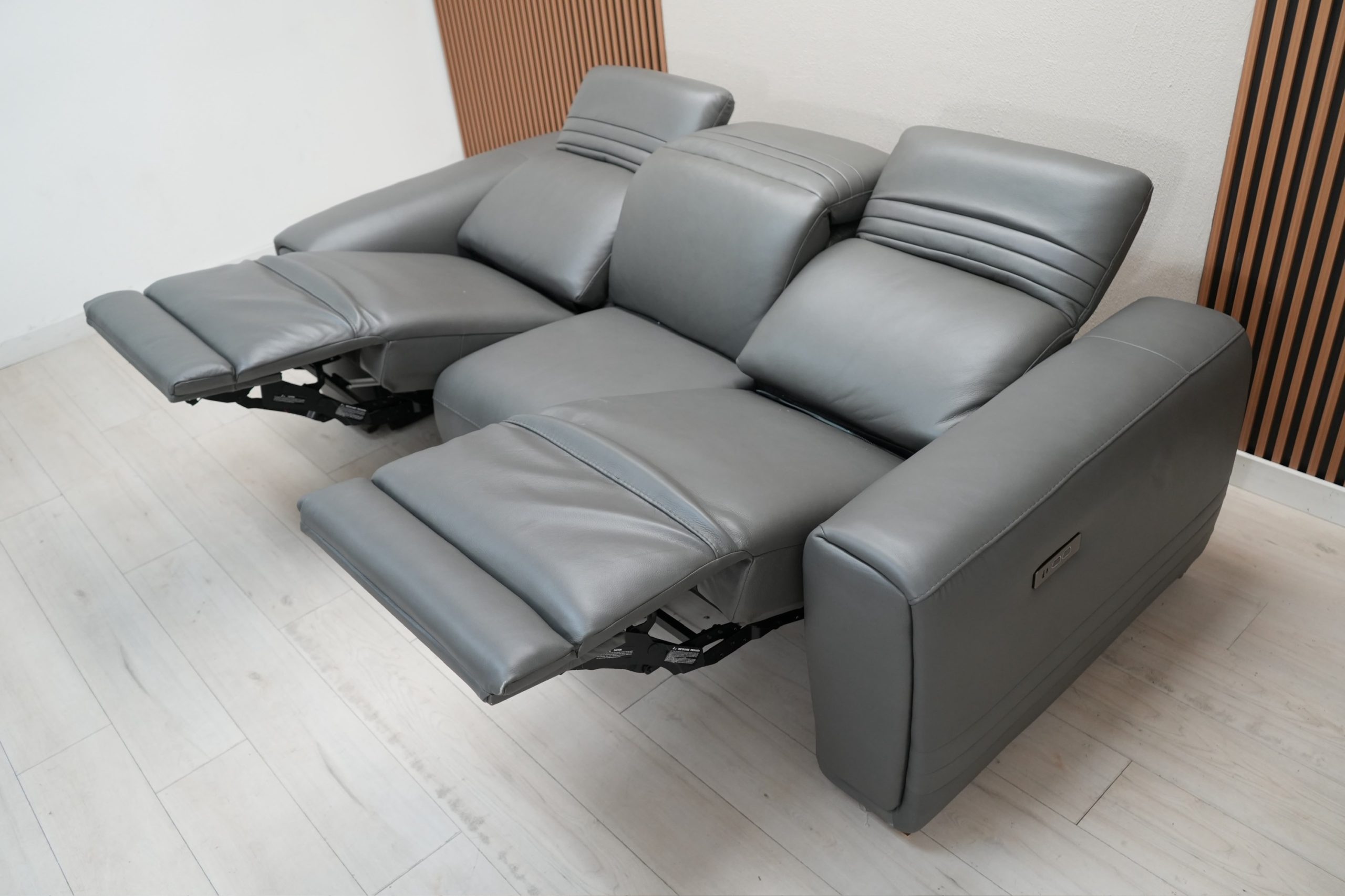 Karson Leather Power Reclining Sofa with Power Headrests - Image 5