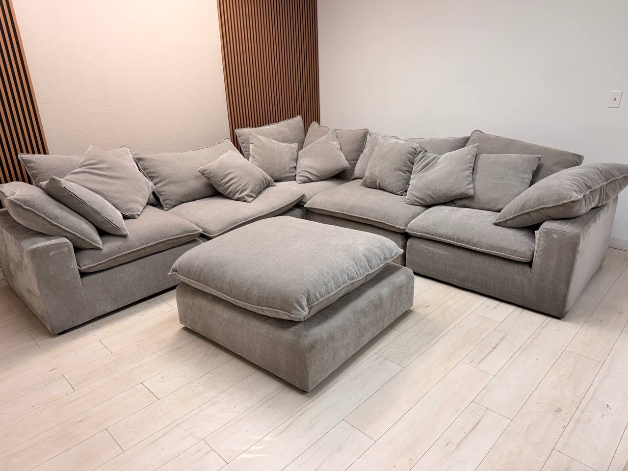 Sereen 6-piece Fabric Modular Sectional, Light Gray