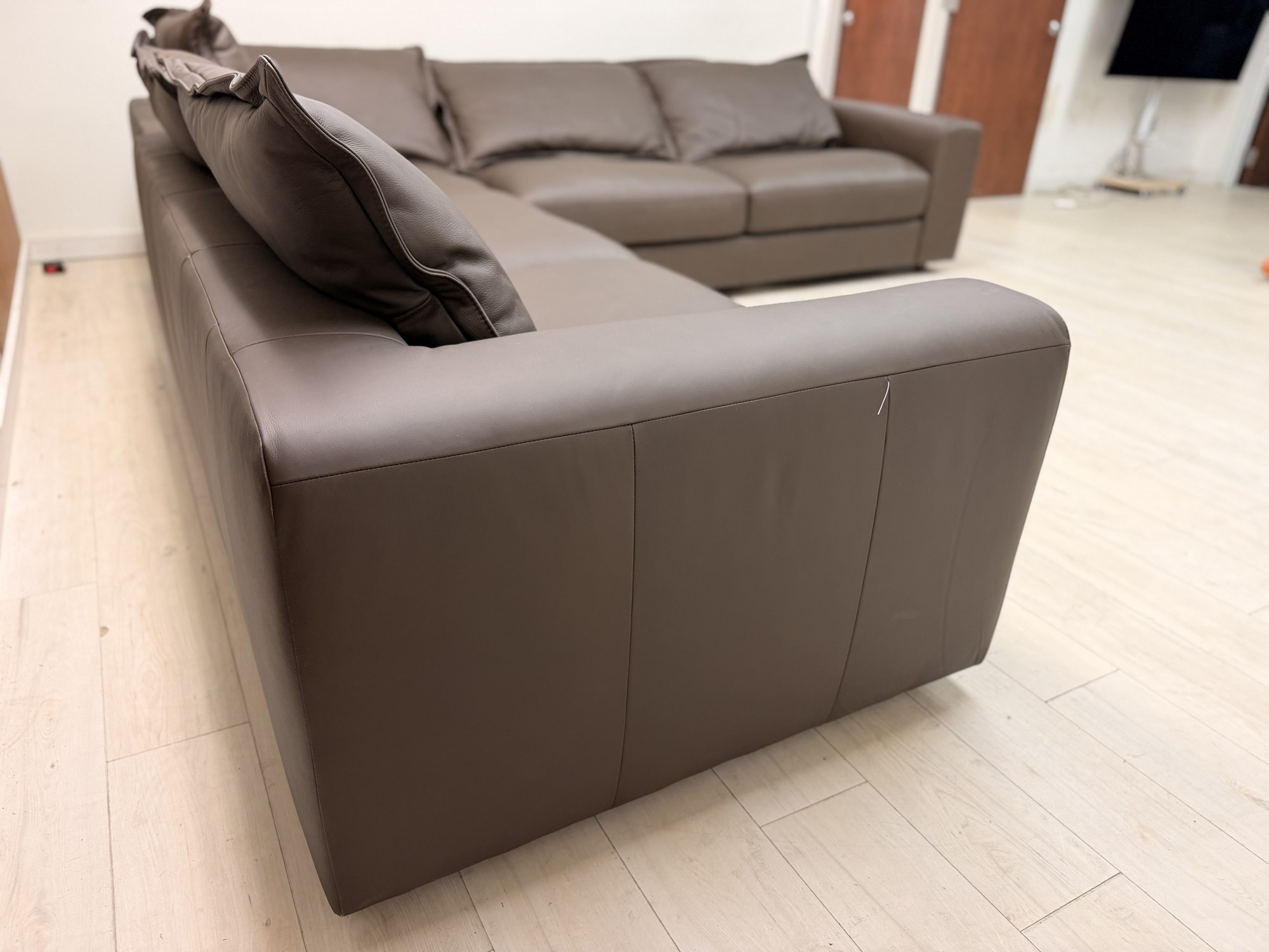 Simon Li Westbrook dark brown top grain leather L-shaped sectional sofa with track arms - view 2