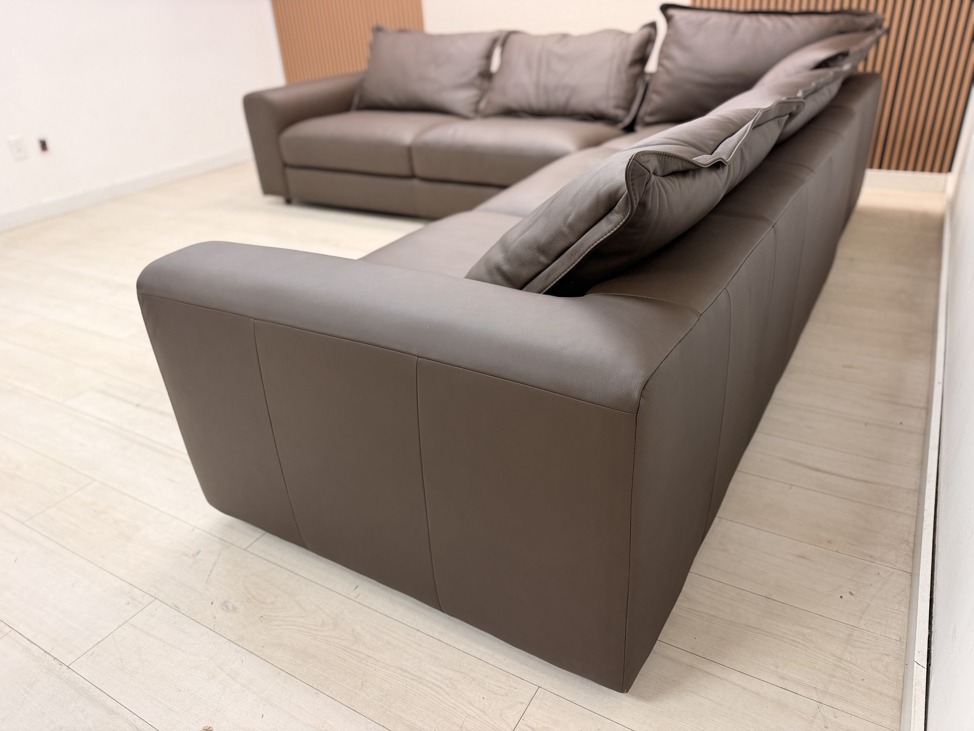Simon Li Westbrook dark brown top grain leather L-shaped sectional sofa with track arms - view 8