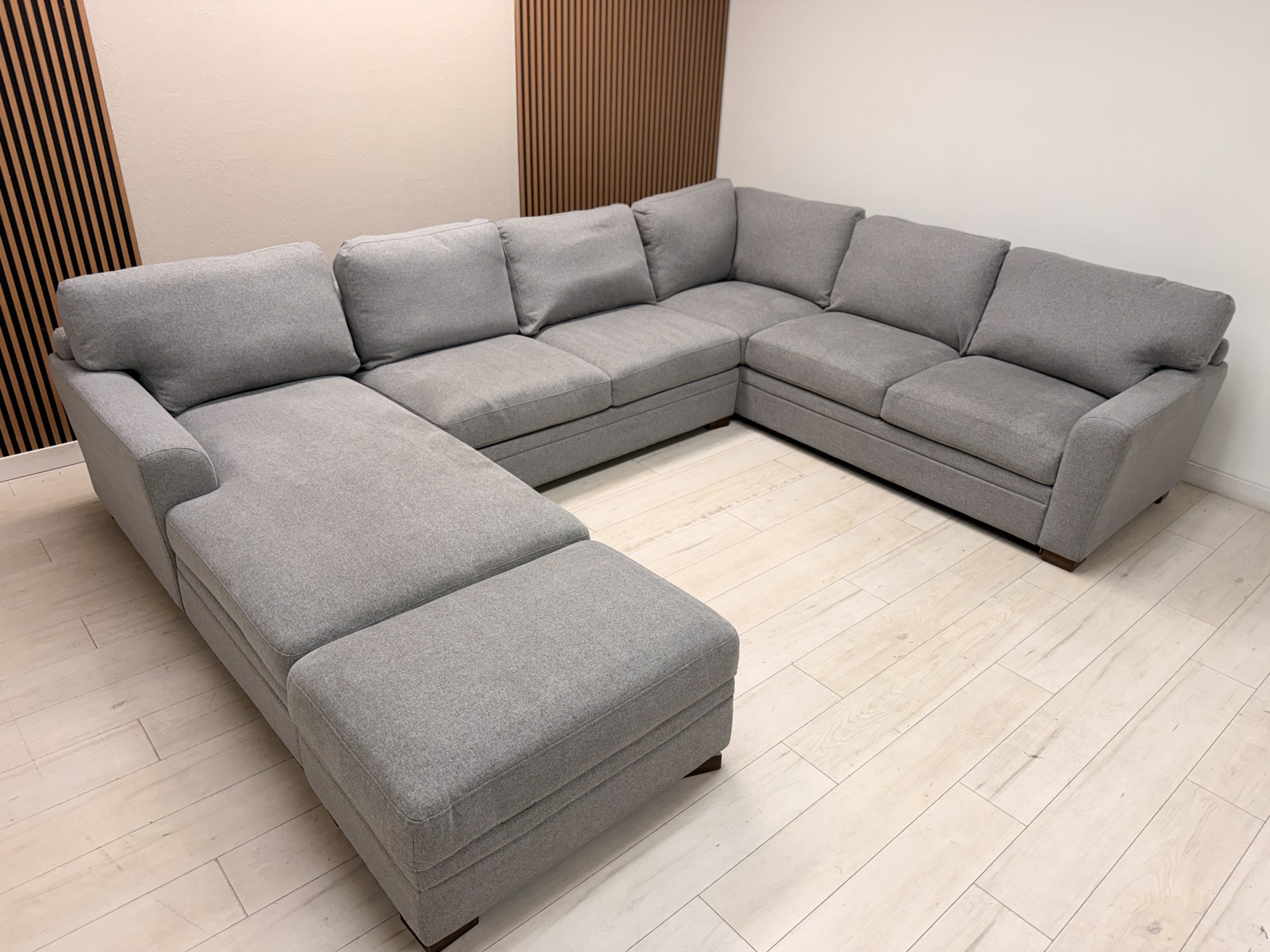 Thomasville Langdon gray fabric U-shaped sectional sofa with chaise and matching storage ottoman - view 5