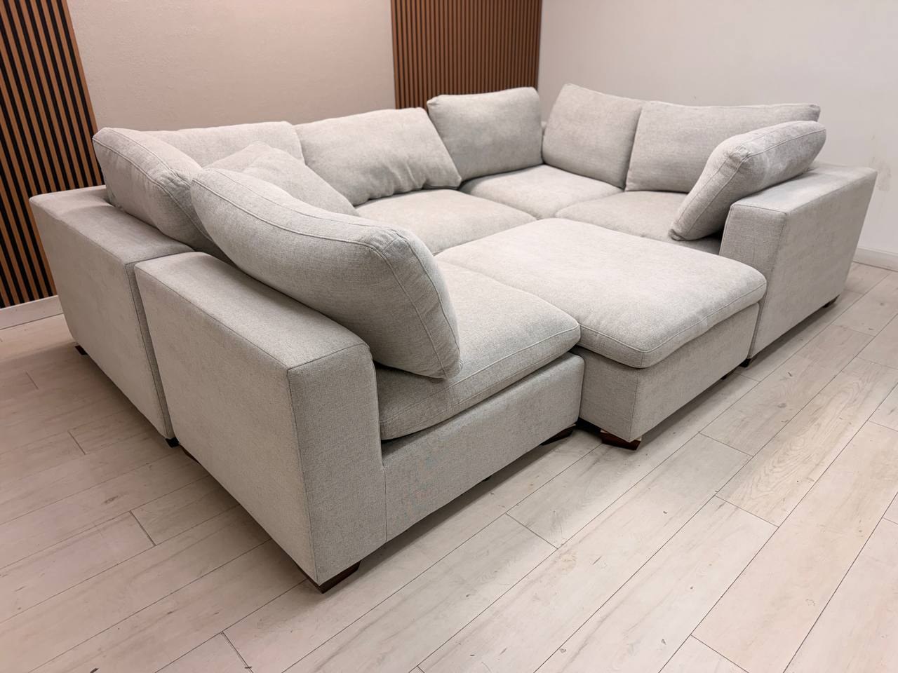 Thomasville Lowell 6-piece modular sectional in light gray polyester fabric with walnut brown wood legs