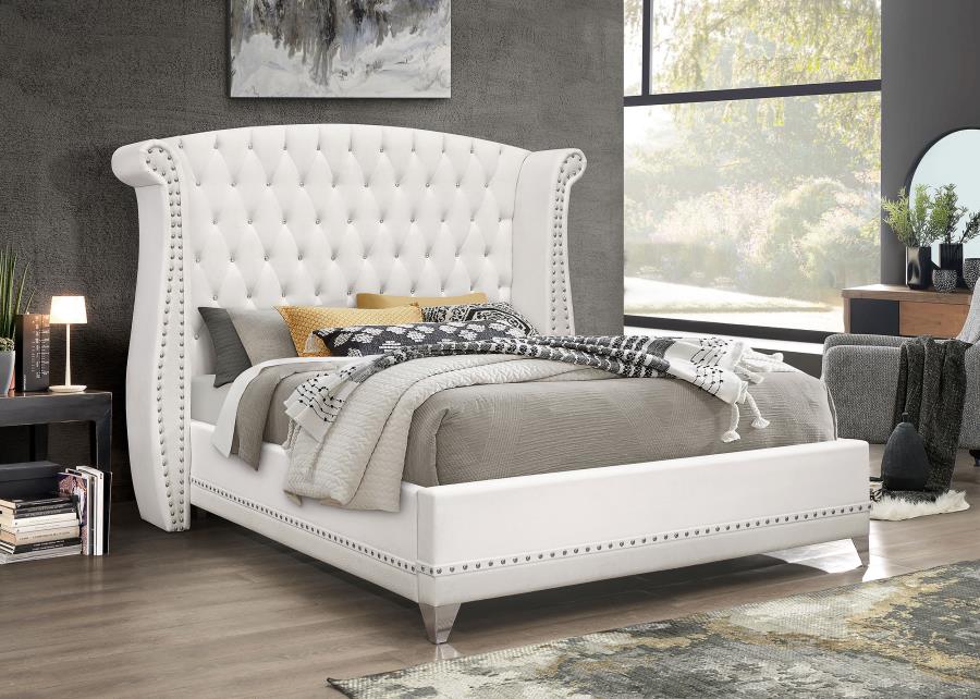 Barzini Wingback Bed, White – view 1